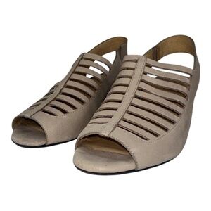 Nurture Vivicah Taupe Leather Slingback Peep Toe Cutout Sandal Low Heel Size 7